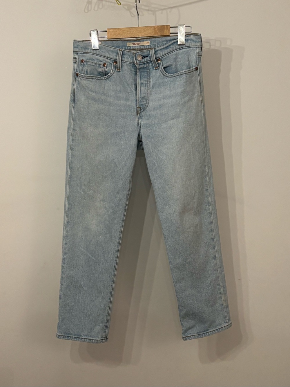 Levi's Wedgie Straight Leg Jeans Light Wash Denim High Rise Size 27